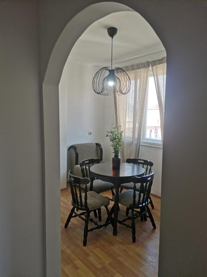 Faris Apartment โดนยี มิลาโนวัซ ภายนอก รูปภาพ