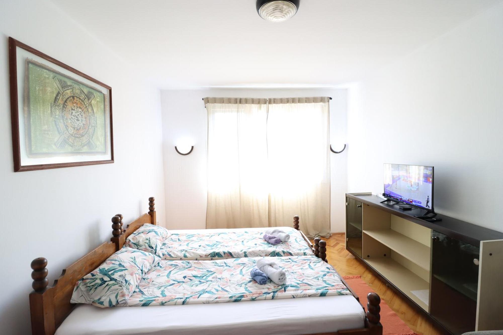 Faris Apartment โดนยี มิลาโนวัซ ภายนอก รูปภาพ