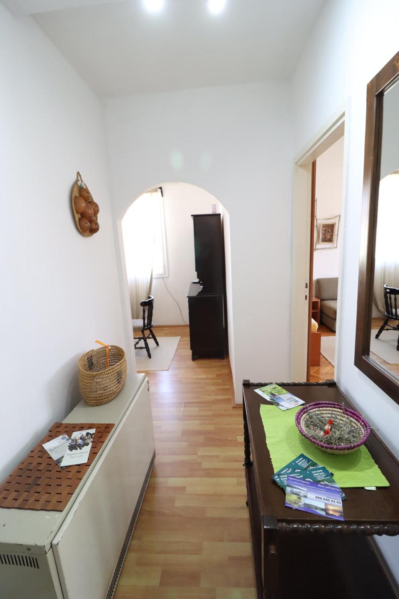 Faris Apartment โดนยี มิลาโนวัซ ภายนอก รูปภาพ
